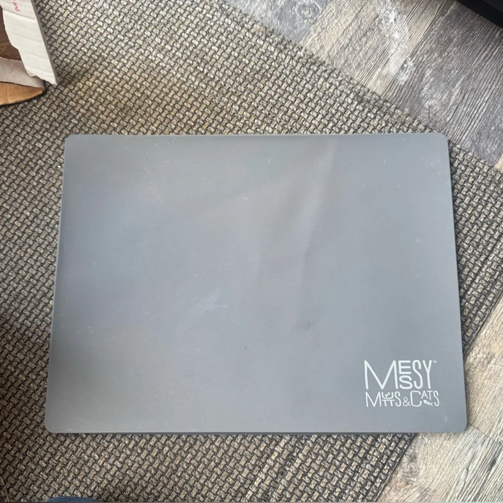 Gray Pet Feeding Mat